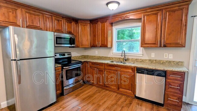 Building Photo - 631 Blackhawk Cir