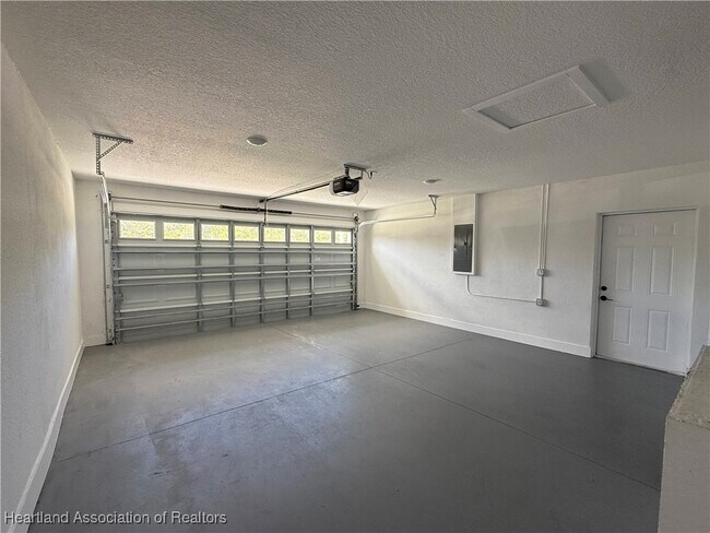 Building Photo - 91 Hellcat Ct NW