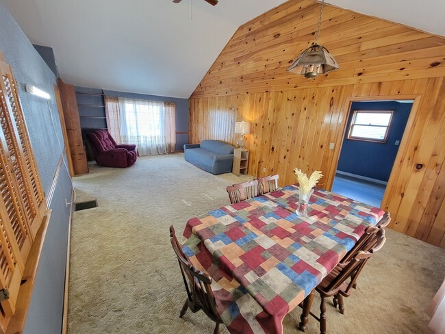 Building Photo - 202 Prospect St