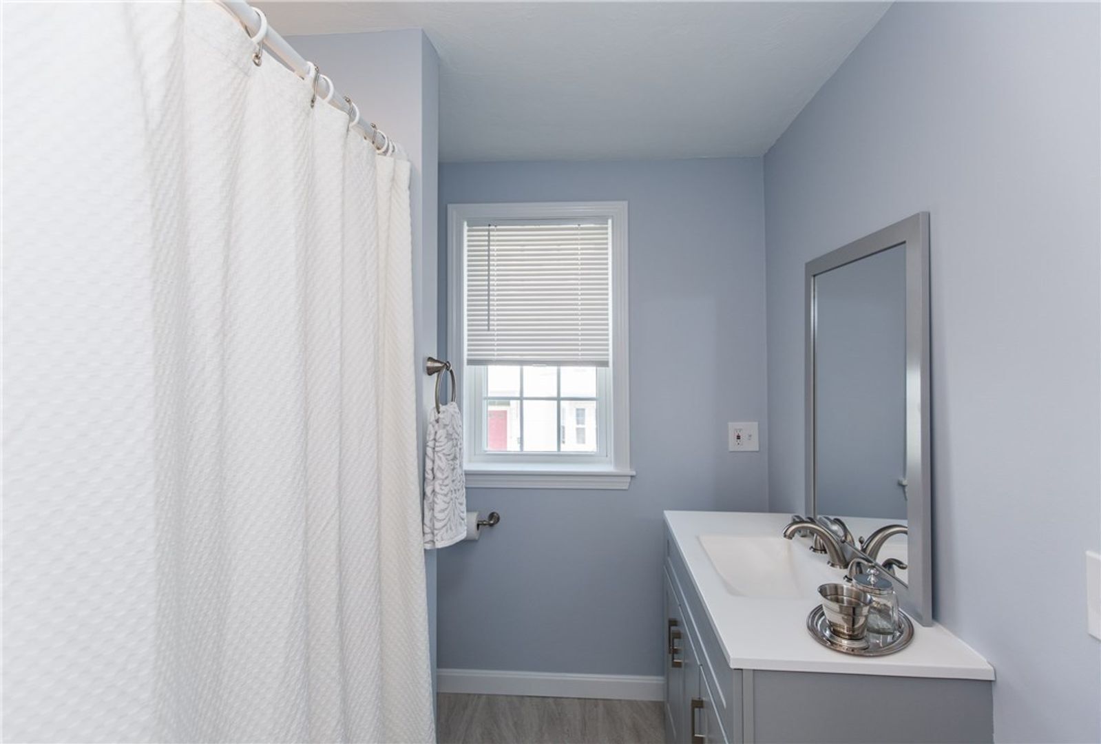 Building Photo - 46 Wade St