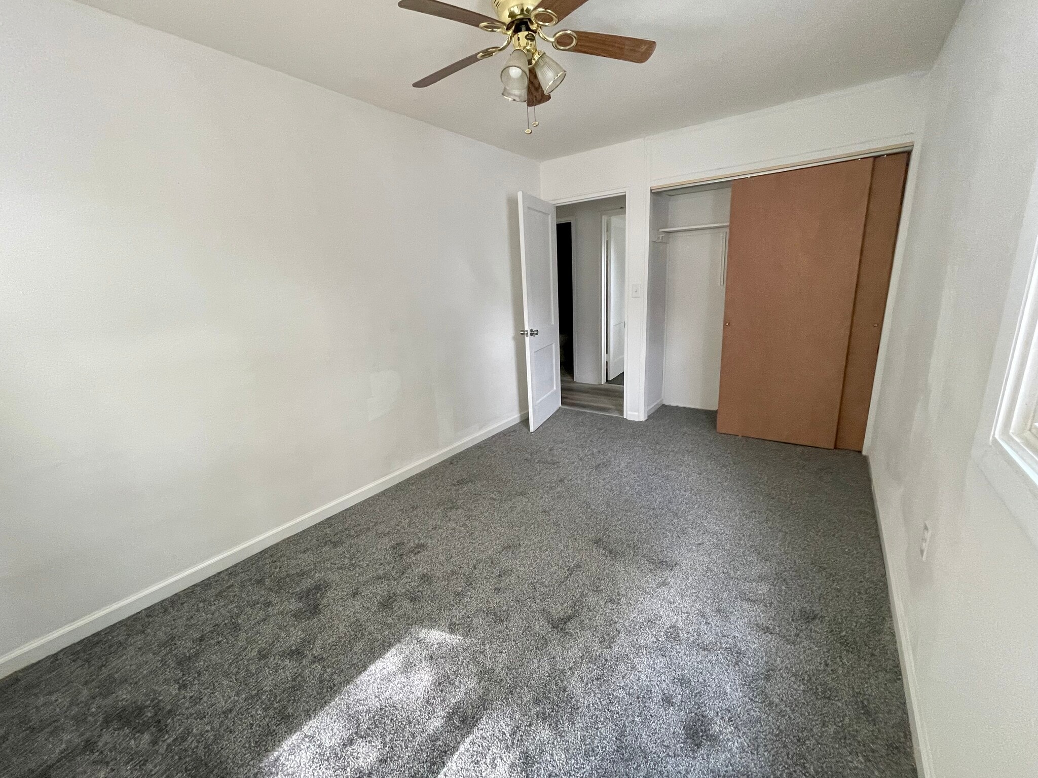 Building Photo - 3814 10th Avenue Ct