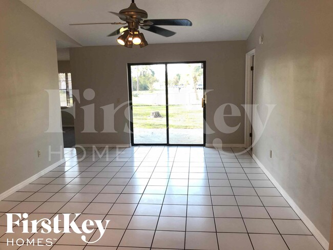 Building Photo - 1771 Gatewood Dr