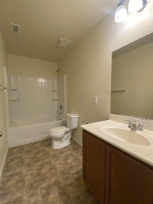 Building Photo - 9397 Collier Ct