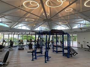 Building Photo - 2500 Parkview Dr