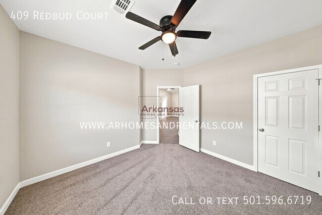 Building Photo - 409 Redbud Ct