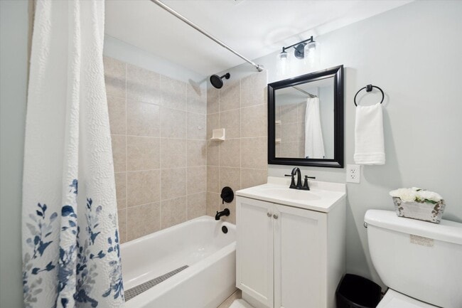 Building Photo - 2bd/1bth Apartment Condo in Aurora
