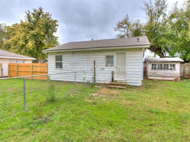 Building Photo - 2713 NW 14th St