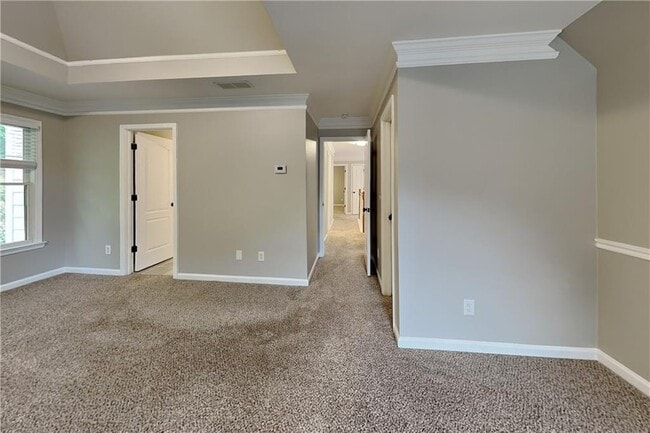 Building Photo - 3174 Vickery Dr NE