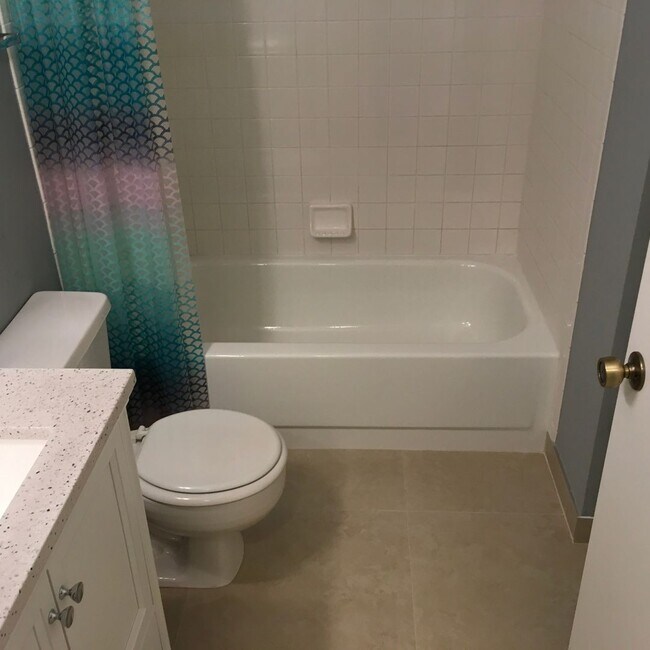 Building Photo - 9870 Watermill Cir