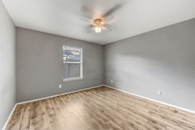 Building Photo - 13518 Woodring Ct