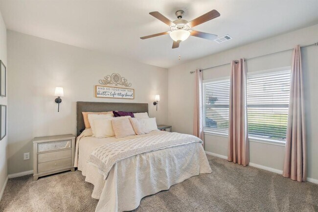 Building Photo - 17722 Hanson Ridge Dr