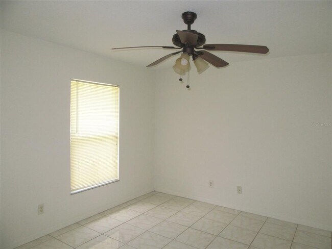Building Photo - 2716 Vogler Ln