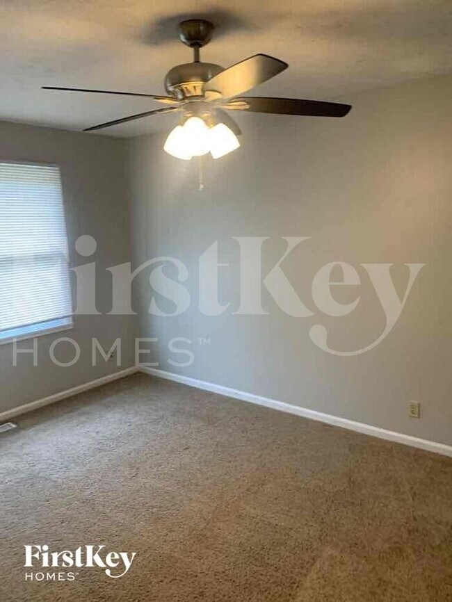 Building Photo - 5038 Deer Creek Pl