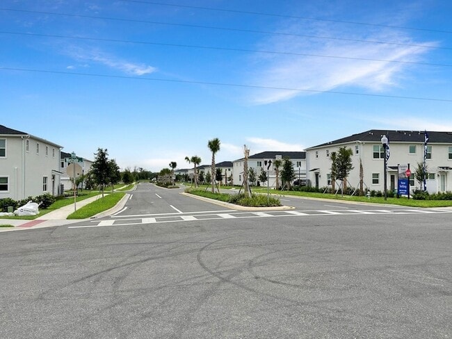 Building Photo - 218 Nine Iron Dr