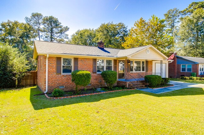 Building Photo - 7712 Burdell Dr