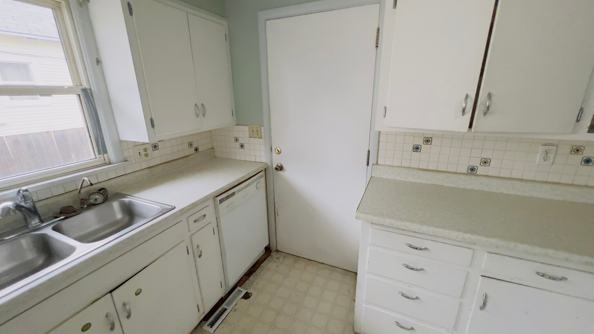 Back Door - 2020 N Howard St