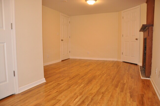 Building Photo - 412 Pyke Rd