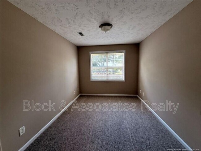 Building Photo - 42 Grayson Pl