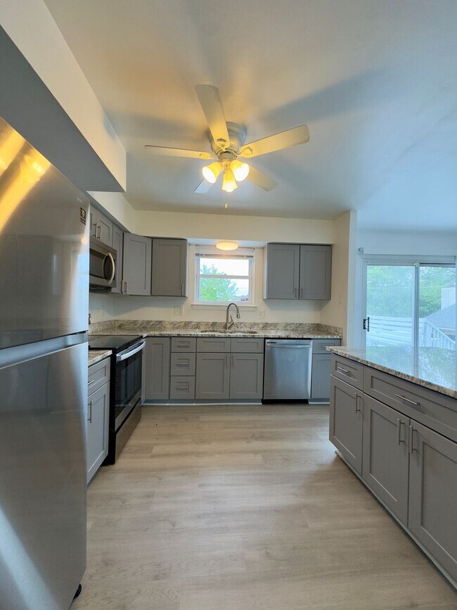 Building Photo - Charming 4 Bedroom/2 Bathroom Home with Large Backyard in Randallstown, MD!