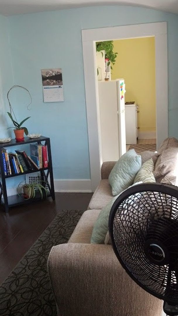 Building Photo - 1310 Grant St