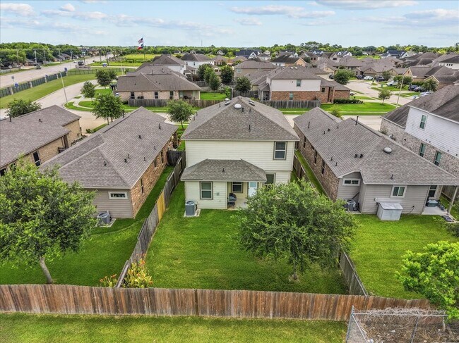Building Photo - 4114 W Bayou Maison Cir