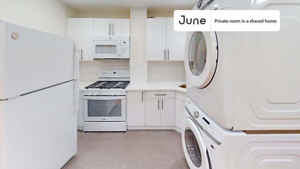 Building Photo - Room in Shared 3 bed/1 bath home in Bedford-Stuyvesant