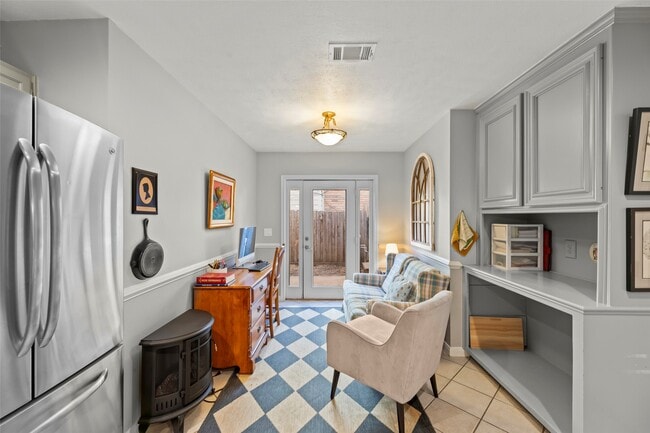 Building Photo - 9418 Wandsworth Dr