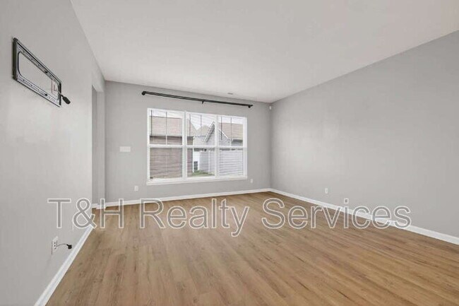 Building Photo - 156 Haugh St