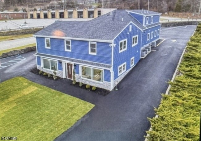 Building Photo - 527 Co Rd 515