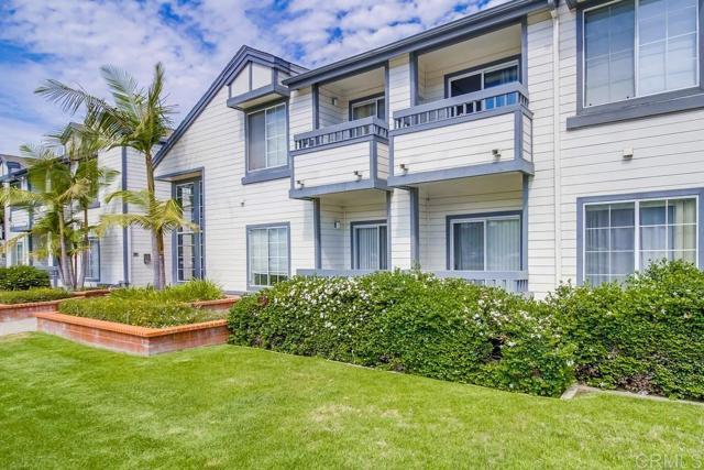 Building Photo - 3950 Cleveland Ave