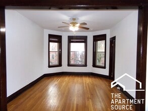 Building Photo - 1458 W Catalpa Ave