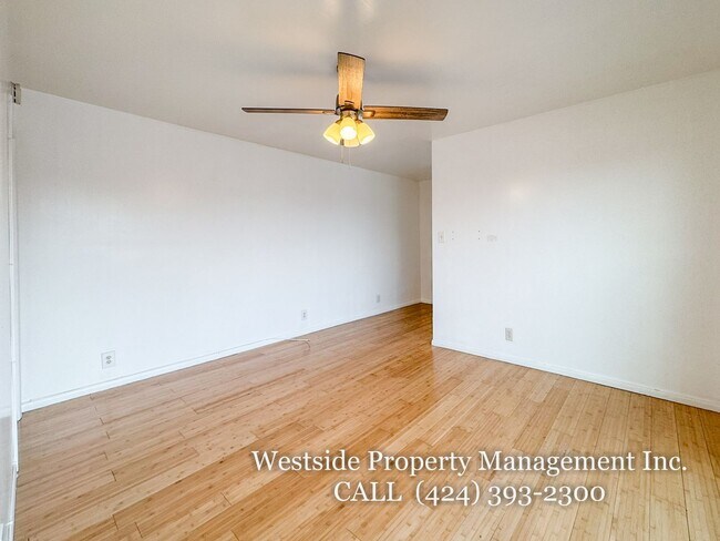 Building Photo - 906 Edgewood St