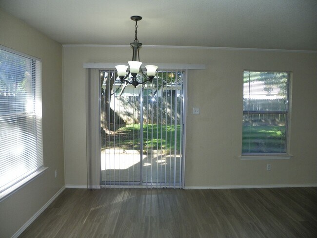 Building Photo - Welcome to this charming Centex home locat...