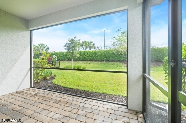 Building Photo - 2244 Yellowfin Cir