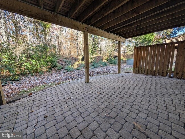 Building Photo - 8108 Squirrel Run Rd