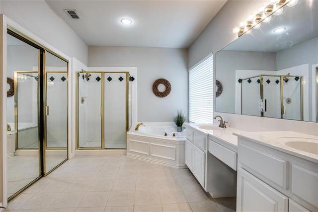 Building Photo - 1048 Village Pkwy