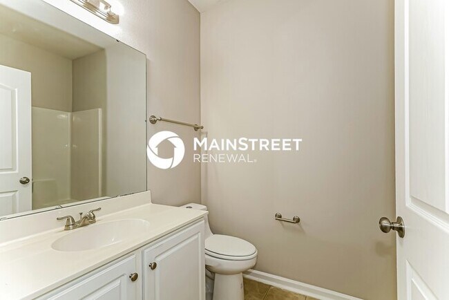 Building Photo - 4 Bedroom Pet-Friendly Home in CHARLOTTE, NC with Main Street Renewal