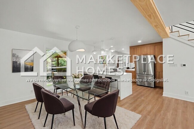 Building Photo - 207 Waterview Dr