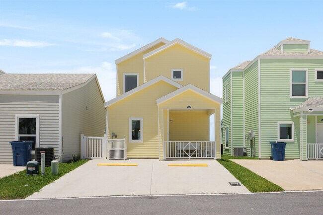 Building Photo - 106 Las Joyas Blvd