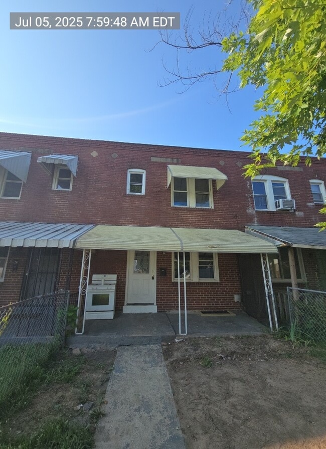 Building Photo - 1021 Church St