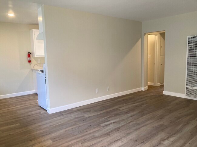 Building Photo - 909 S 2nd St