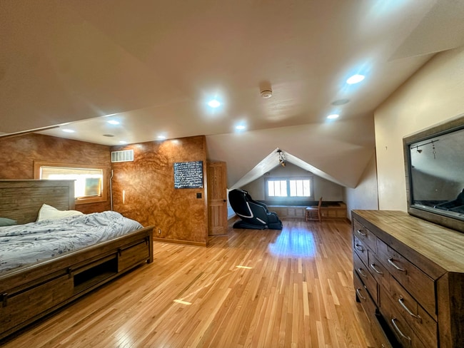 Building Photo - FURNISHED Short Term approved-Gorgeous 4 bed historic home in downtown GJ