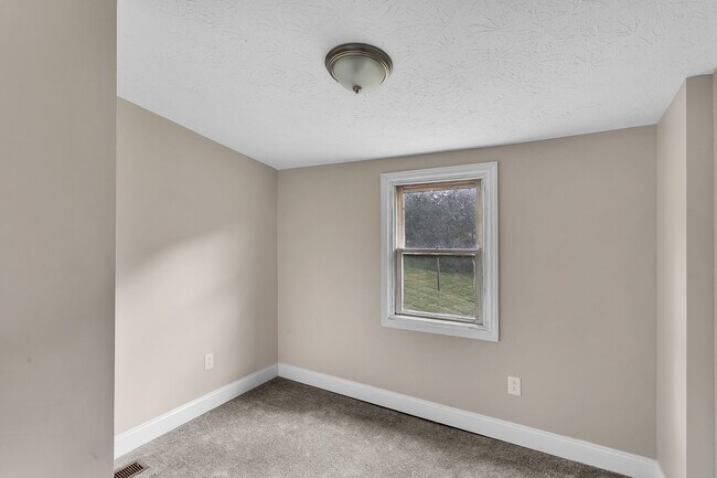Bedroom #4 - 2416 Magee Road Ext