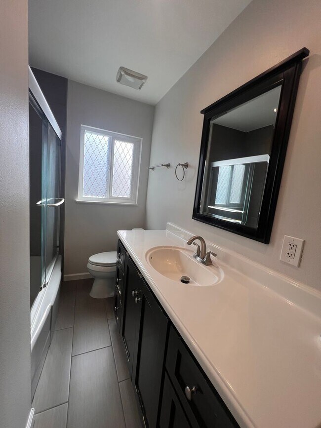 Building Photo - Costa Mesa House Large Lot;  Open House Friday 2/24/2026 11:30 PM - 1:00 PM