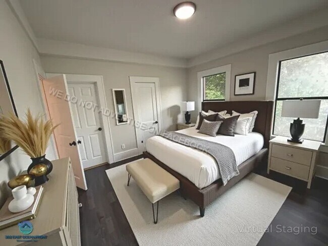 Building Photo - Gorgeous 2 story, 3 bedroom / 2bathroom ho...