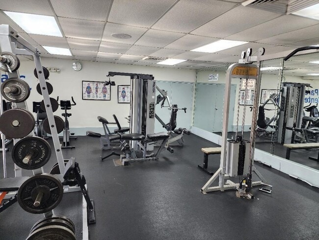 Building Photo - 3760 NW 19th St