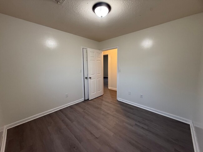 Building Photo - 3 Bedroom/1 Bathroom Home in Paragould AR ...