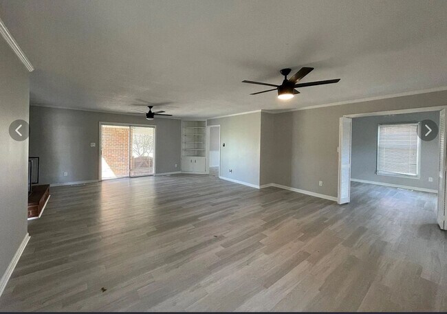 Building Photo - Deposit Special! You're Home Awaits