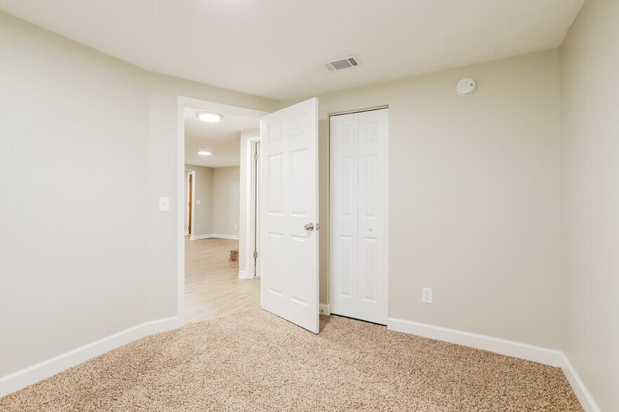 Building Photo - 108 Lester Murray Ln