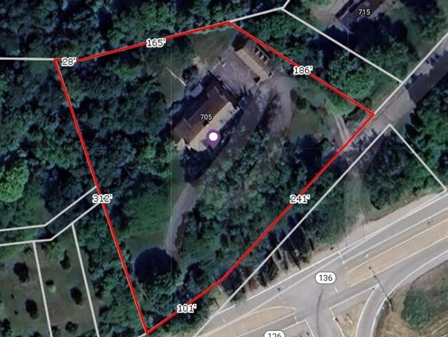 Building Photo - 705 E Beau St